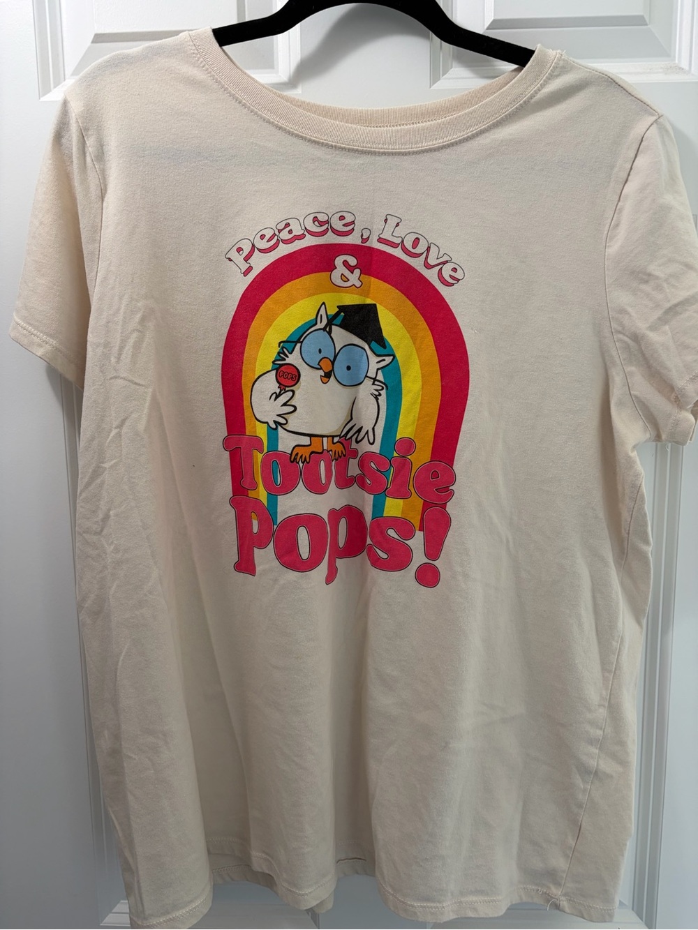 Vintage Tootsie Pops Owl Character Graphic T-shirt
